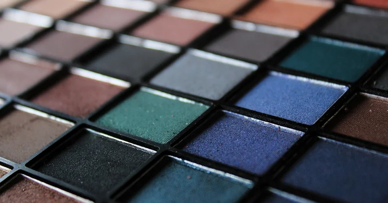 La couleur : adieu le minimalisme stérile, bonjour les palettes atmosphériques